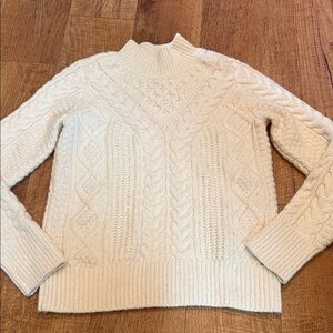 Women’s Abercrombie & Fitch mock neck sweater cream cable knit sz XS